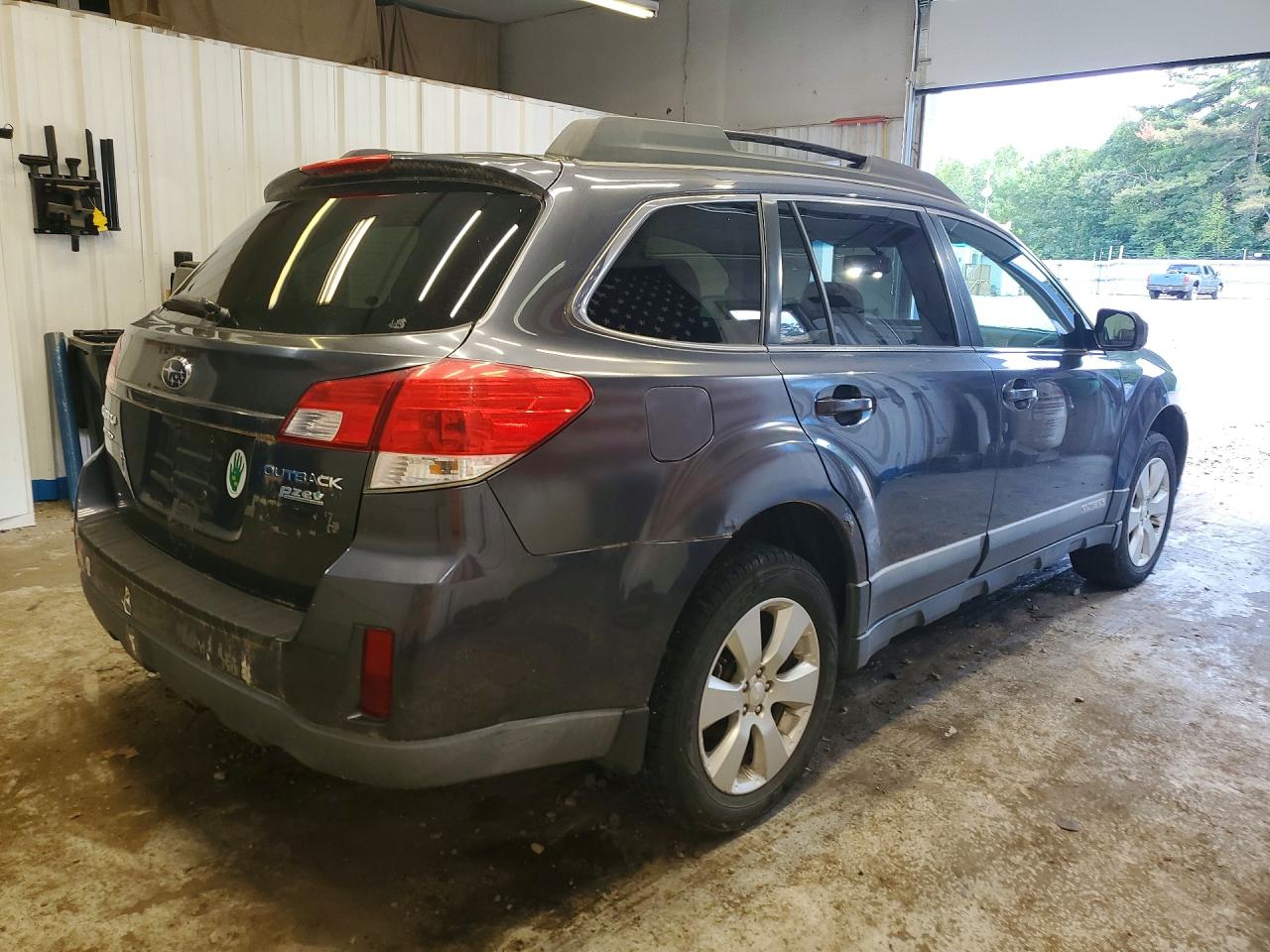 4S4BRBKC5A3358238 · 2010 SUBARU OUTBACK · 3/13