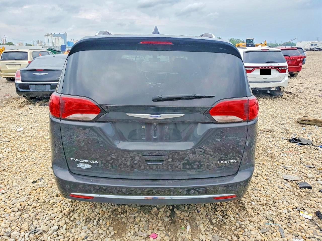 2C4RC1GG8LR283359 · 2020 CHRYSLER PACIFICA · 6/13
