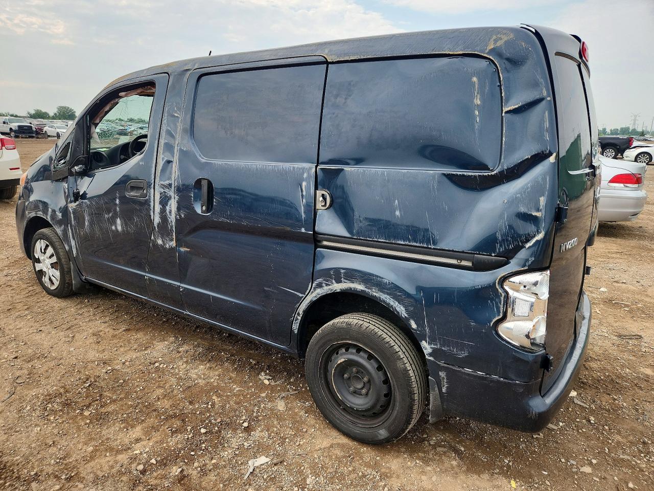 3N6CM0KN4JK690627 · 2018 NISSAN NV200 · 2/13