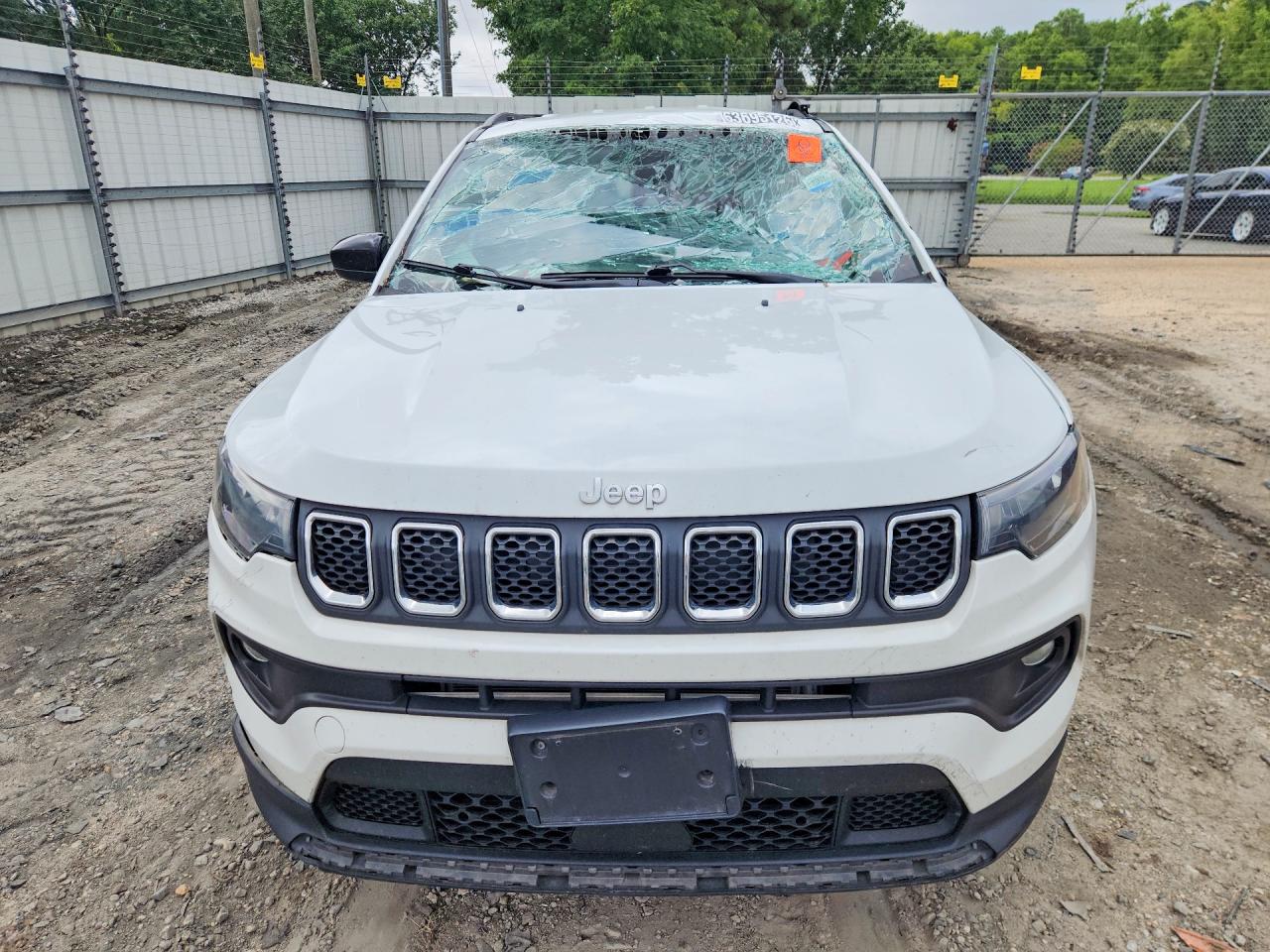 3C4NJDBN0PT562268 · 2023 JEEP COMPASS · 5/13