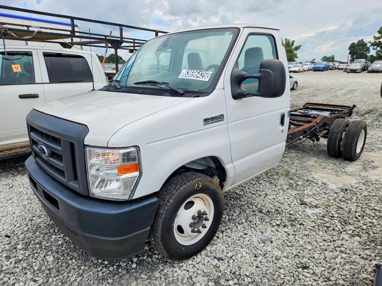 1FDWE3FN1RDD42123 · 2024 FORD ECONOLINE