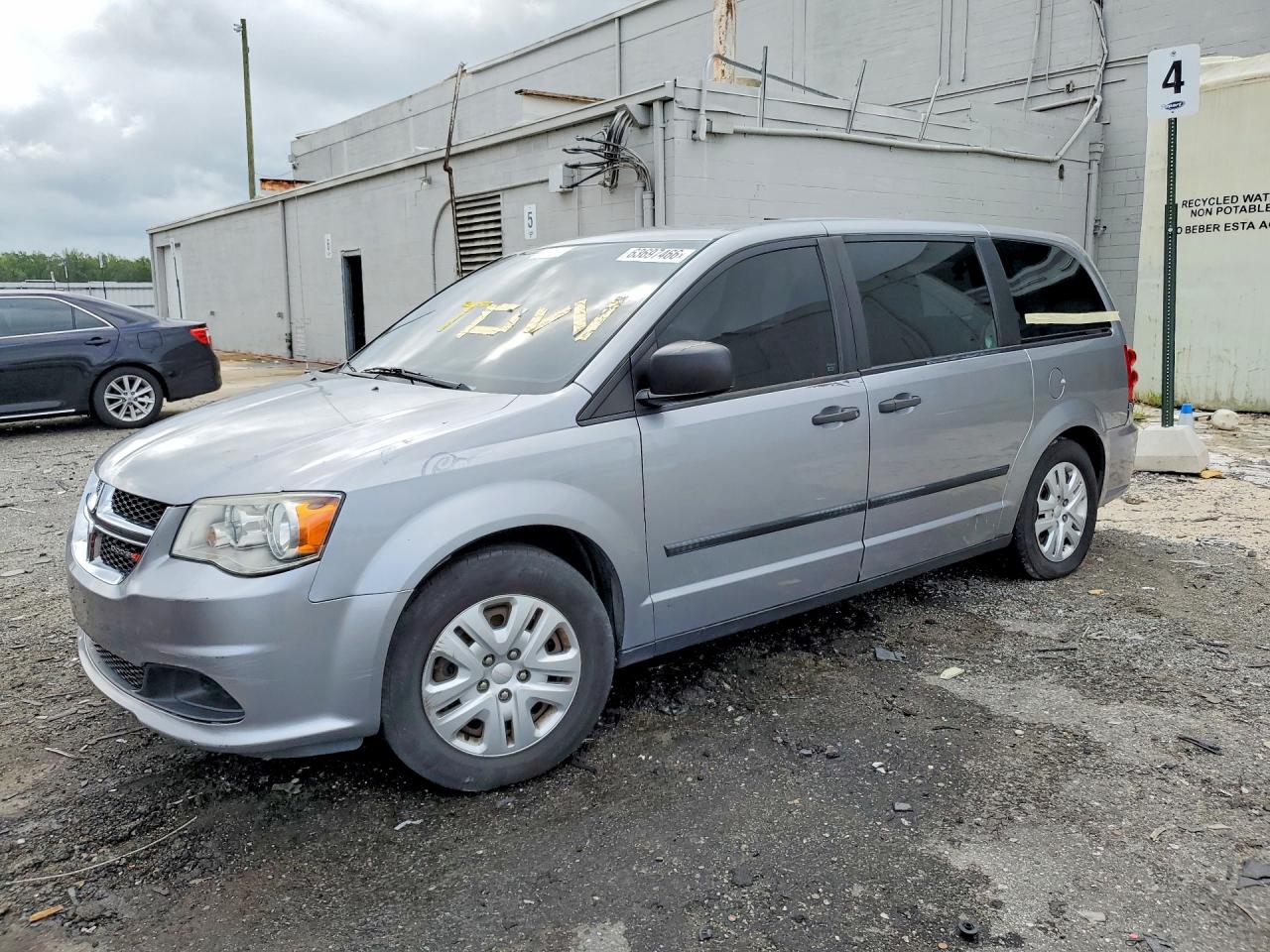 2C4RDGBG1GR202666 · 2016 DODGE GRAND CARAVAN