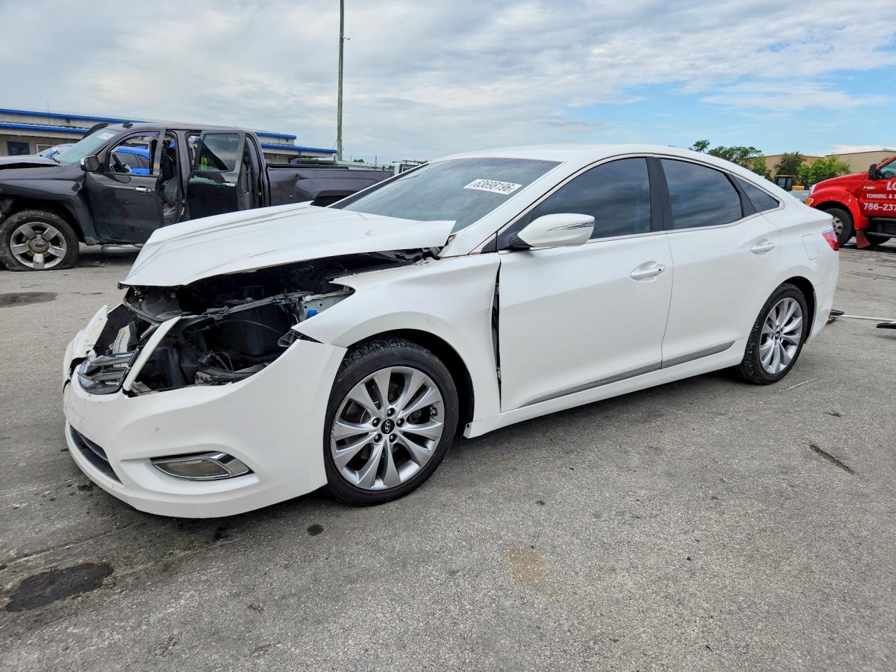 KMHFG4JG2EA352132 · 2014 HYUNDAI AZERA