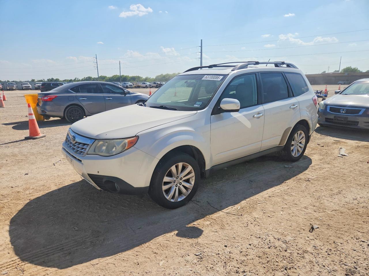 JF2SHAEC2DH425691 · 2013 SUBARU FORESTER