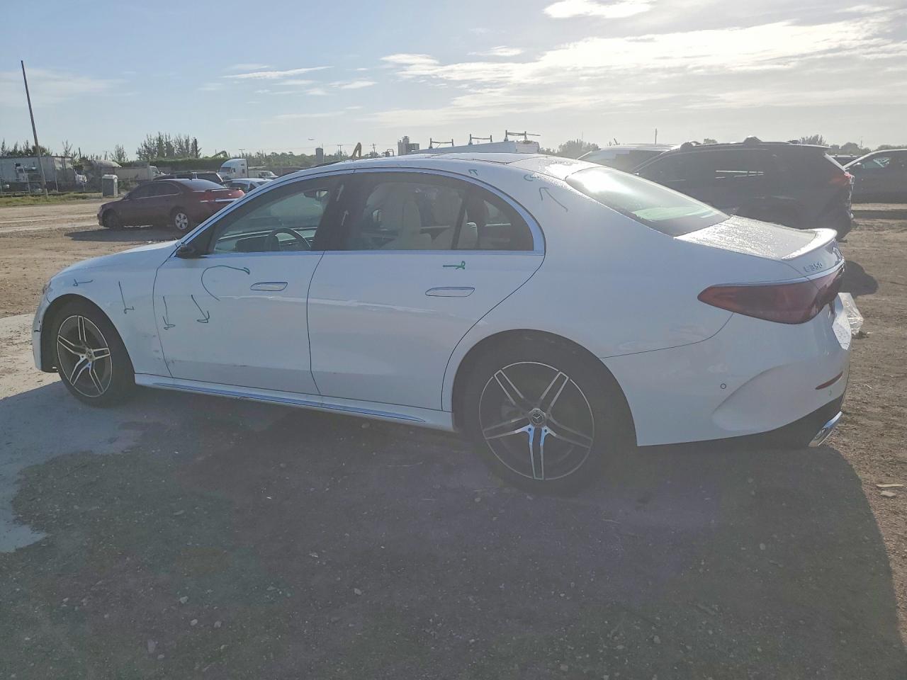 W1KLF4GB0SA163485 · 2025 MERCEDES-BENZ E · 2/12