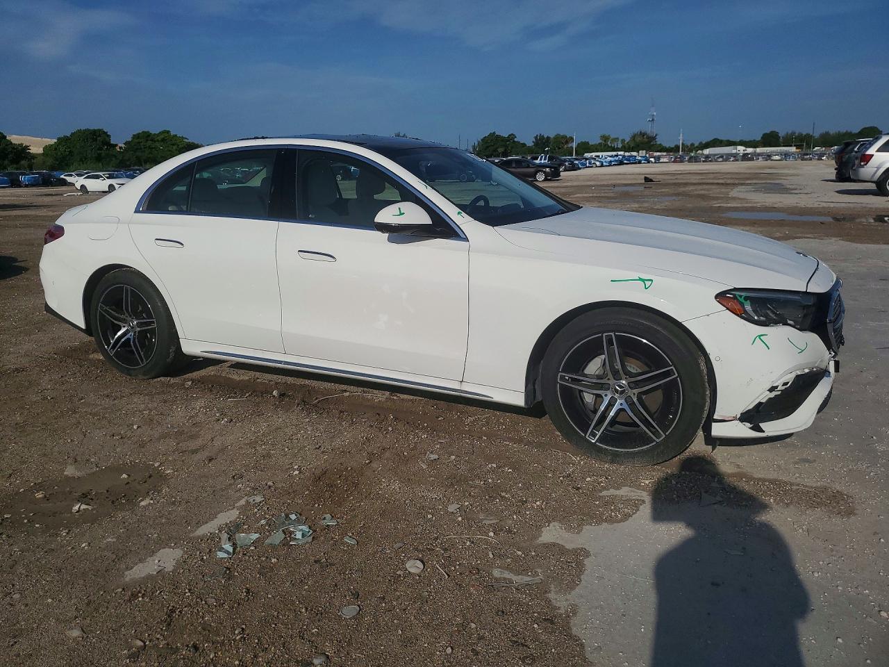 W1KLF4GB0SA163485 · 2025 MERCEDES-BENZ E · 4/12