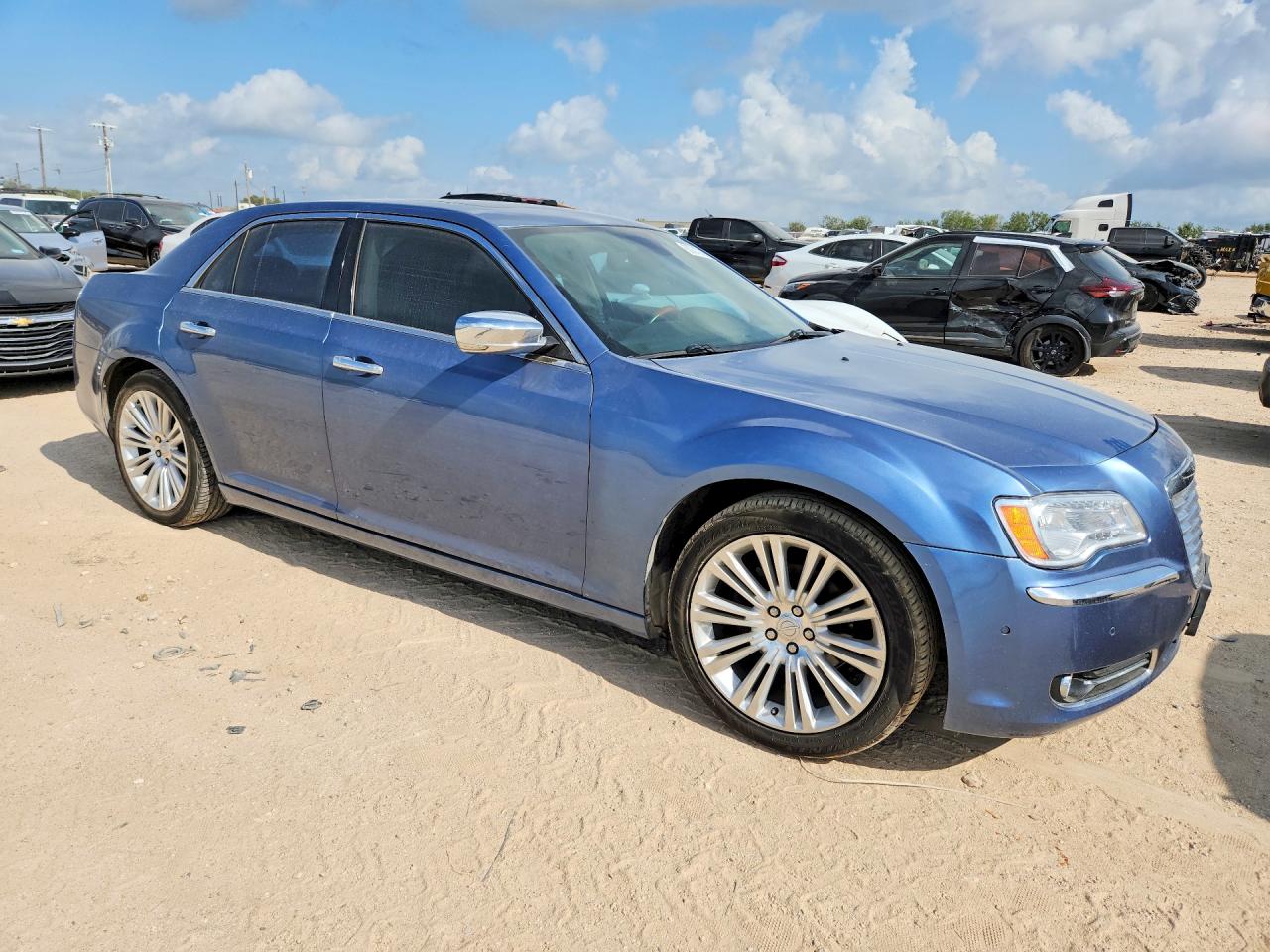 2C3CA5CG6BH547356 · 2011 CHRYSLER 300 · 4/12