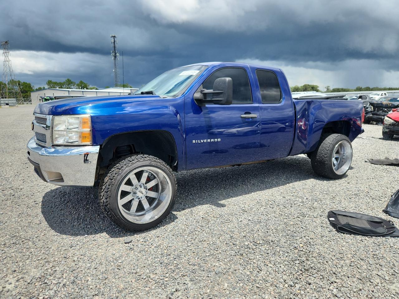 1GCRCPEX1DZ324914 · 2013 CHEVROLET SILVERADO
