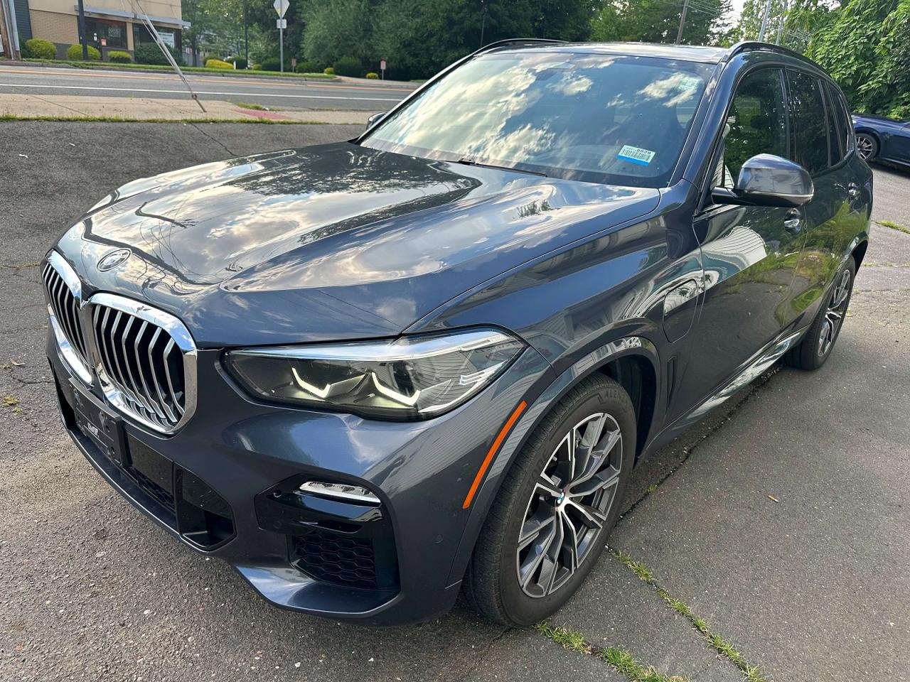 5UXTA6C01M9F30456 · 2021 BMW X5