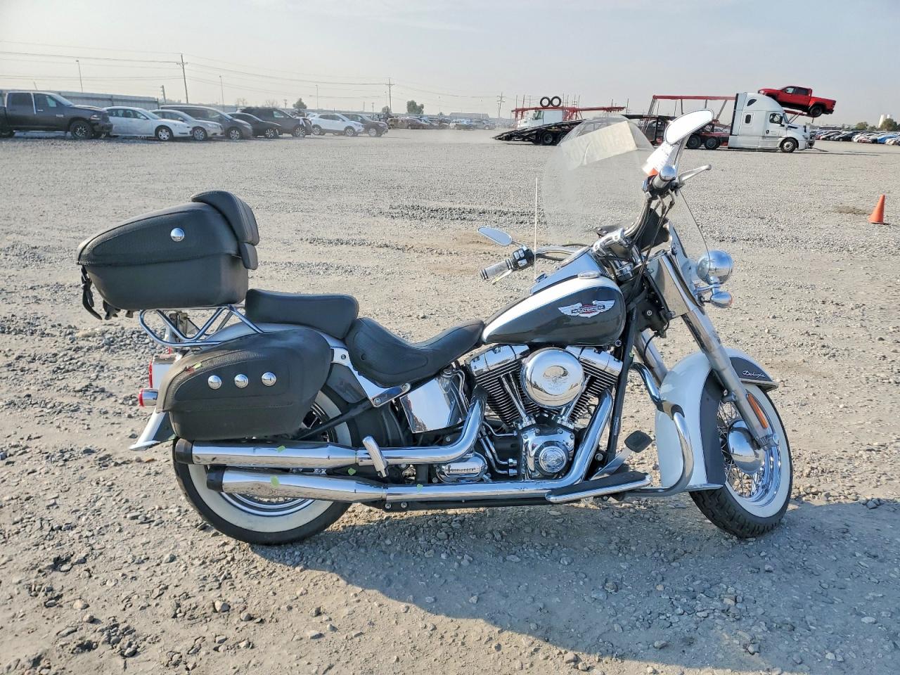 1HD1JD5199Y044165 · 2009 HARLEY-DAVIDSON FLSTN