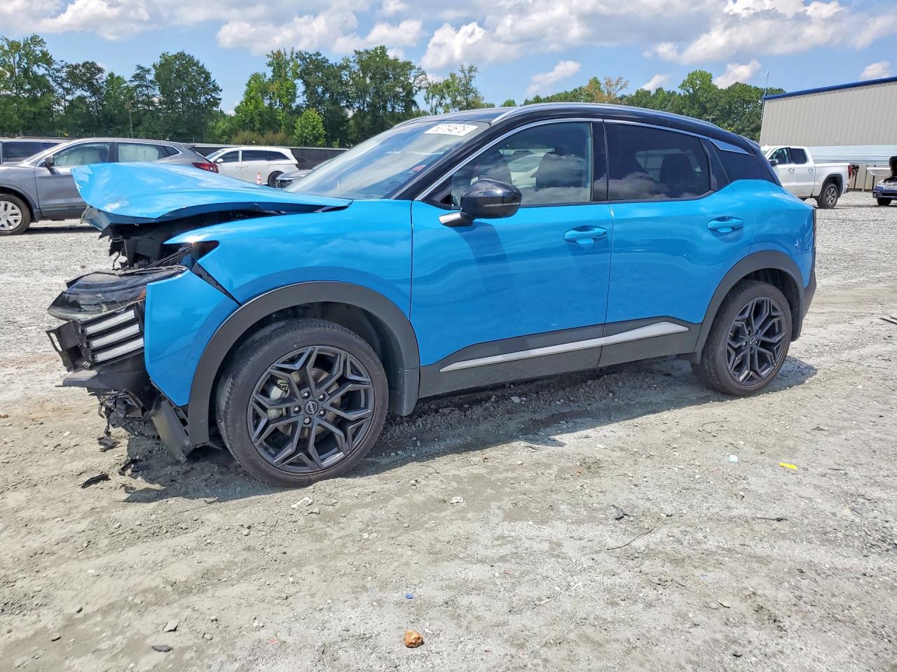 3N8AP6DBXSL324503 · 2025 NISSAN KICKS
