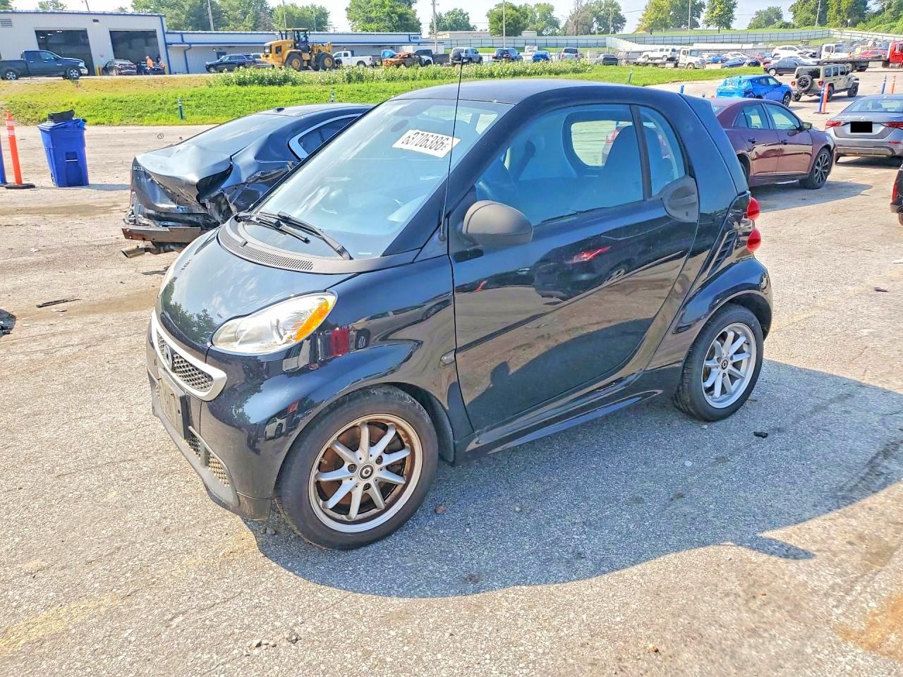 WMEEJ9AA6GK842677 · 2016 SMART FORTWO