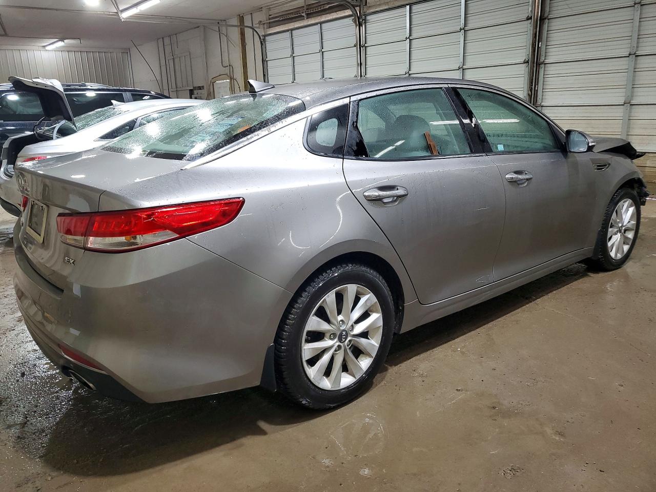 5XXGU4L38GG053067 · 2016 KIA OPTIMA · 3/13