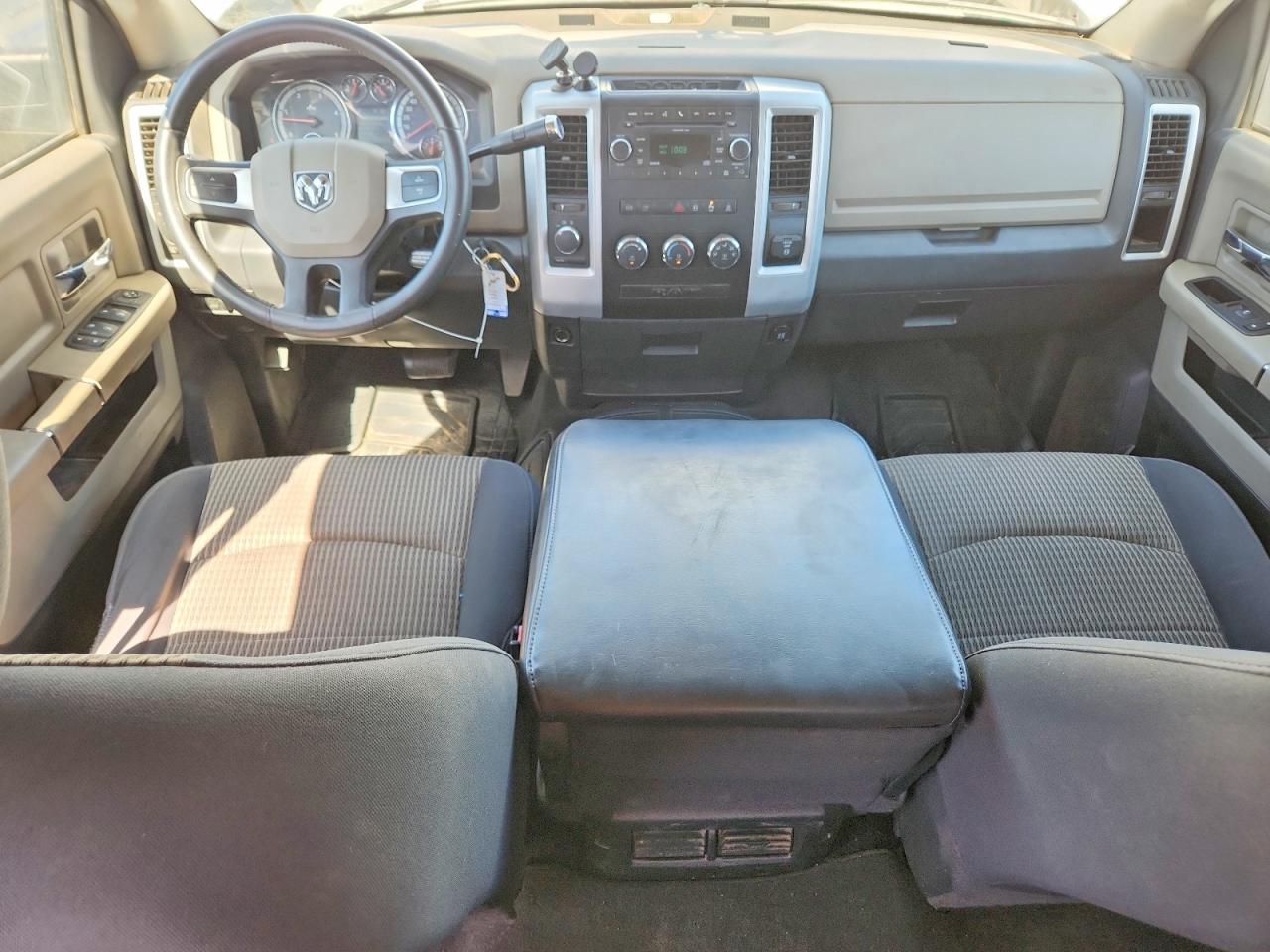3D7UT2CL9AG106914 · 2010 DODGE RAM 2500 · 8/13