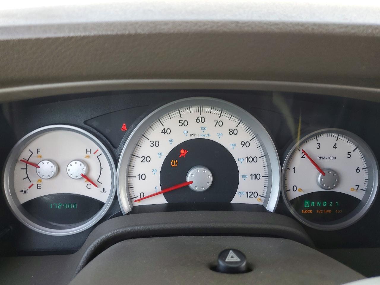 1D4HD58D24F134963 · 2004 DODGE DURANGO · 9/13