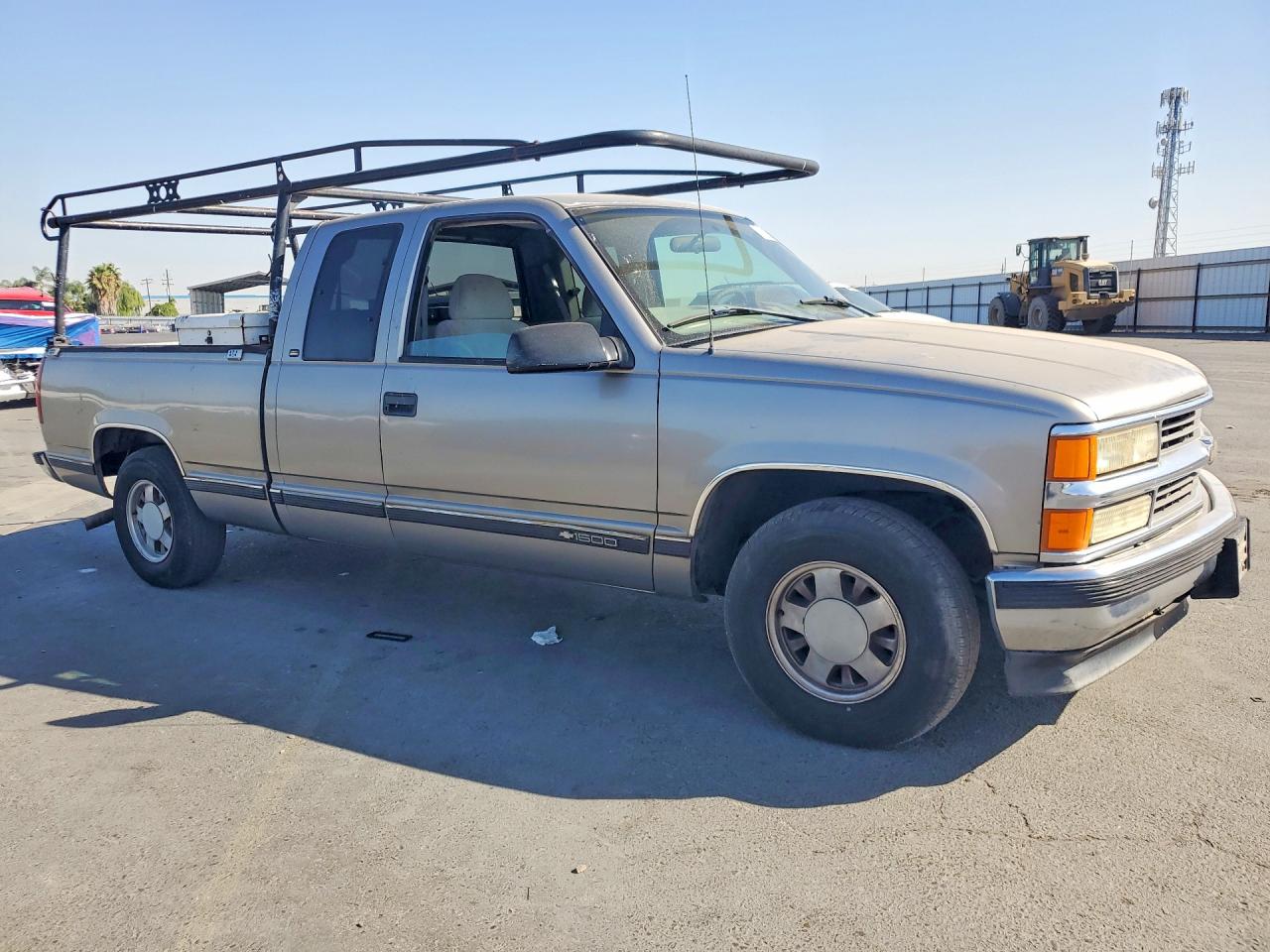 2GCEC19R3W1149939 · 1998 CHEVROLET GMT-400 · 4/12