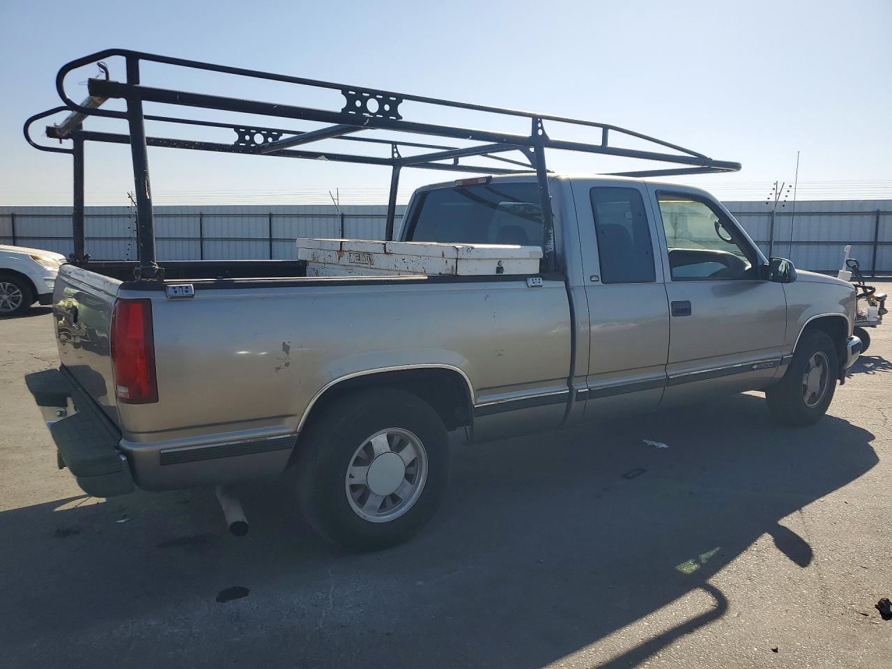 2GCEC19R3W1149939 · 1998 CHEVROLET GMT-400 · 3/12