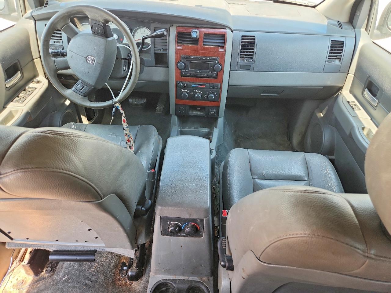1D4HD48N56F144179 · 2006 DODGE DURANGO · 8/12