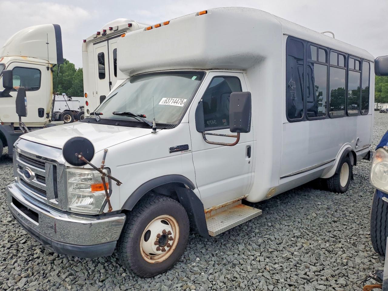 1FDFE4FS4BDA27107 · 2011 FORD E450
