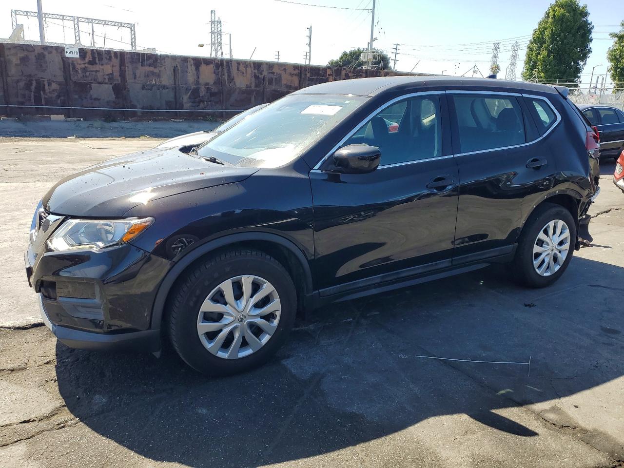 5N1AT2MT6KC844701 · 2019 NISSAN ROGUE