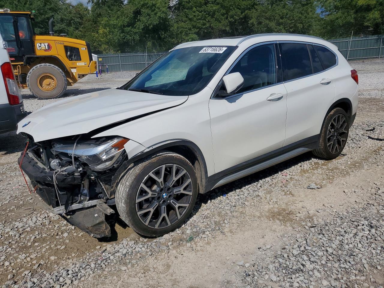 WBXJG7C00M5U25640 · 2021 BMW X1