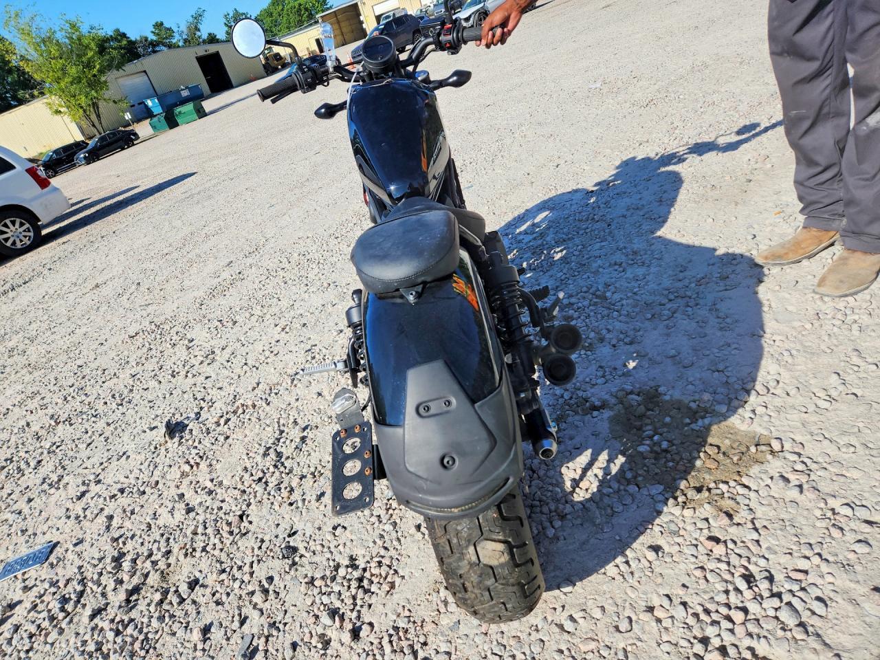 MLHPC5605J5101482 · 2018 HONDA CMX500 · 4/9