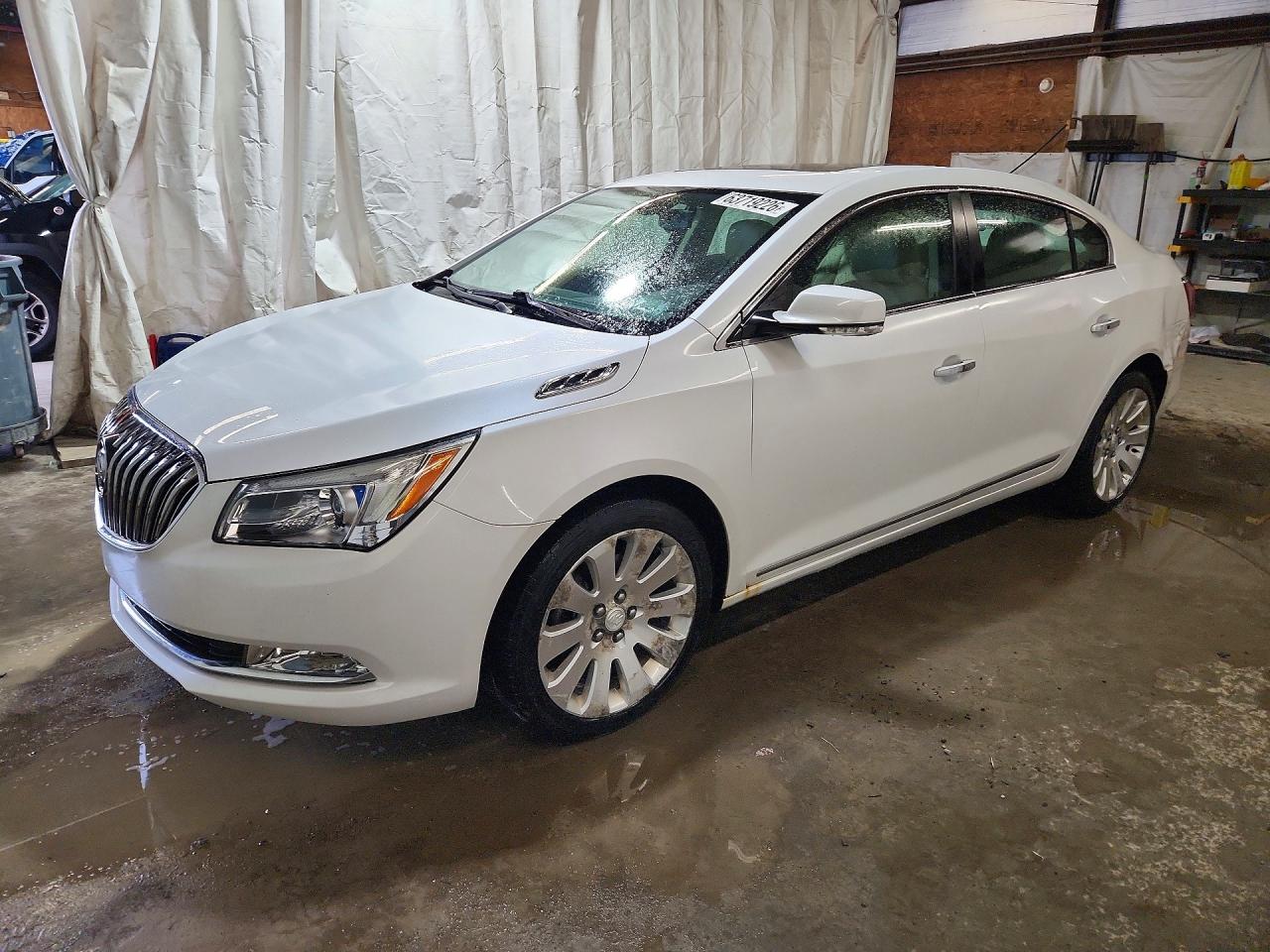 1G4GC5G38GF153652 · 2016 BUICK LACROSSE