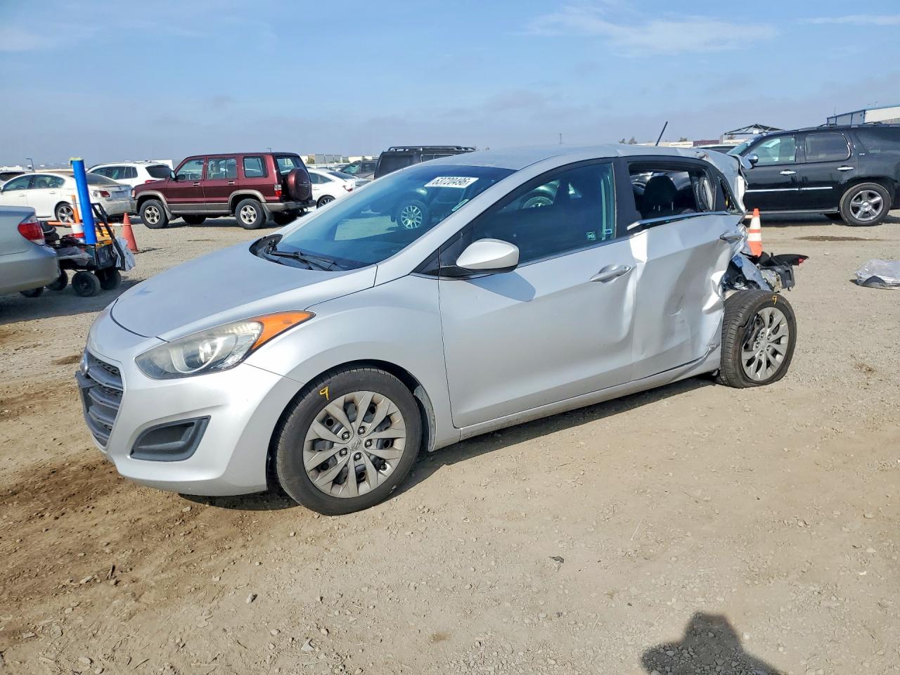 KMHD35LH0GU340688 · 2016 HYUNDAI ELANTRA GT