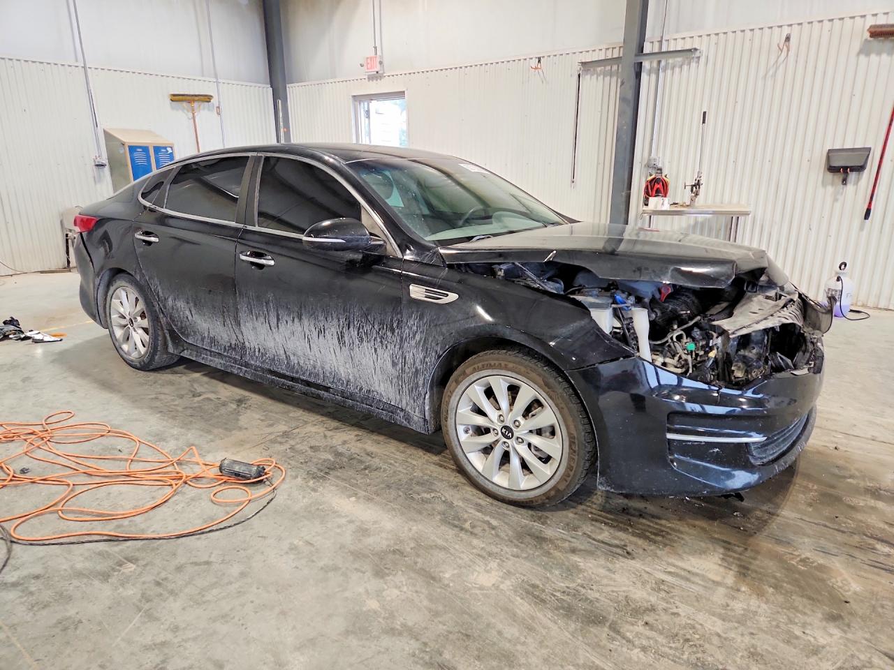 5XXGT4L33JG263215 · 2018 KIA OPTIMA · 4/13