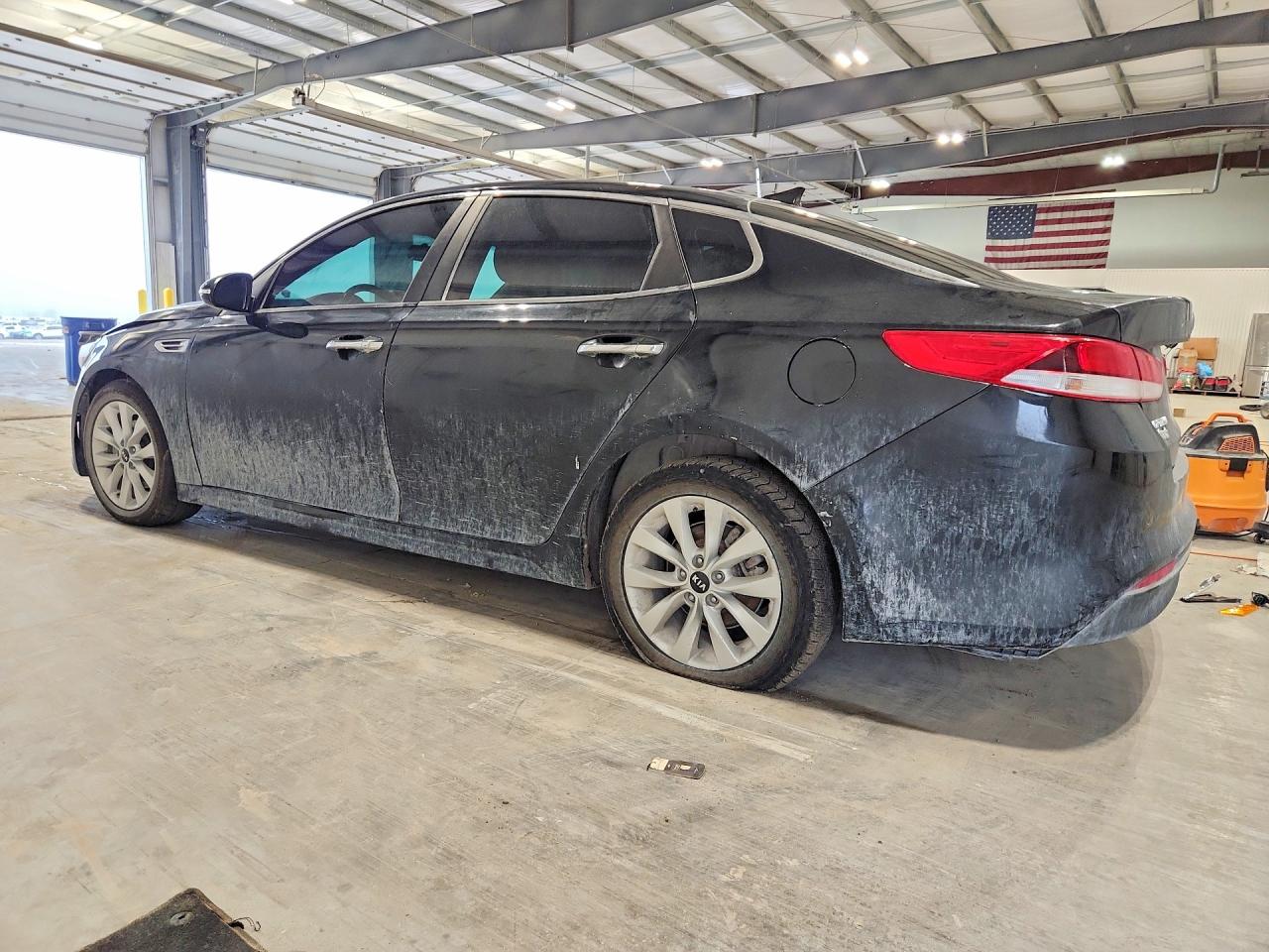 5XXGT4L33JG263215 · 2018 KIA OPTIMA · 2/13