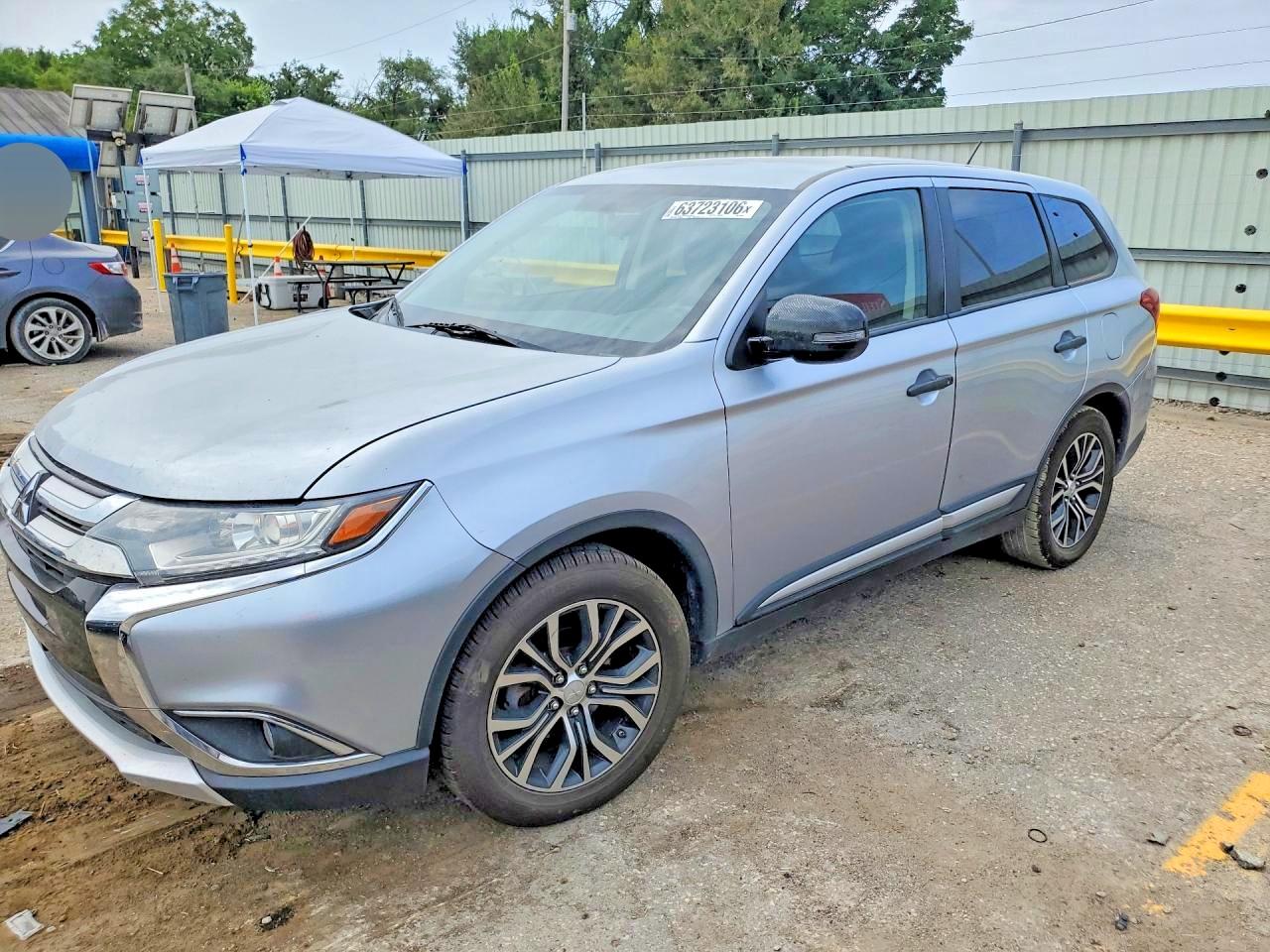 JA4AD3A35GZ003656 · 2016 MITSUBISHI OUTLANDER