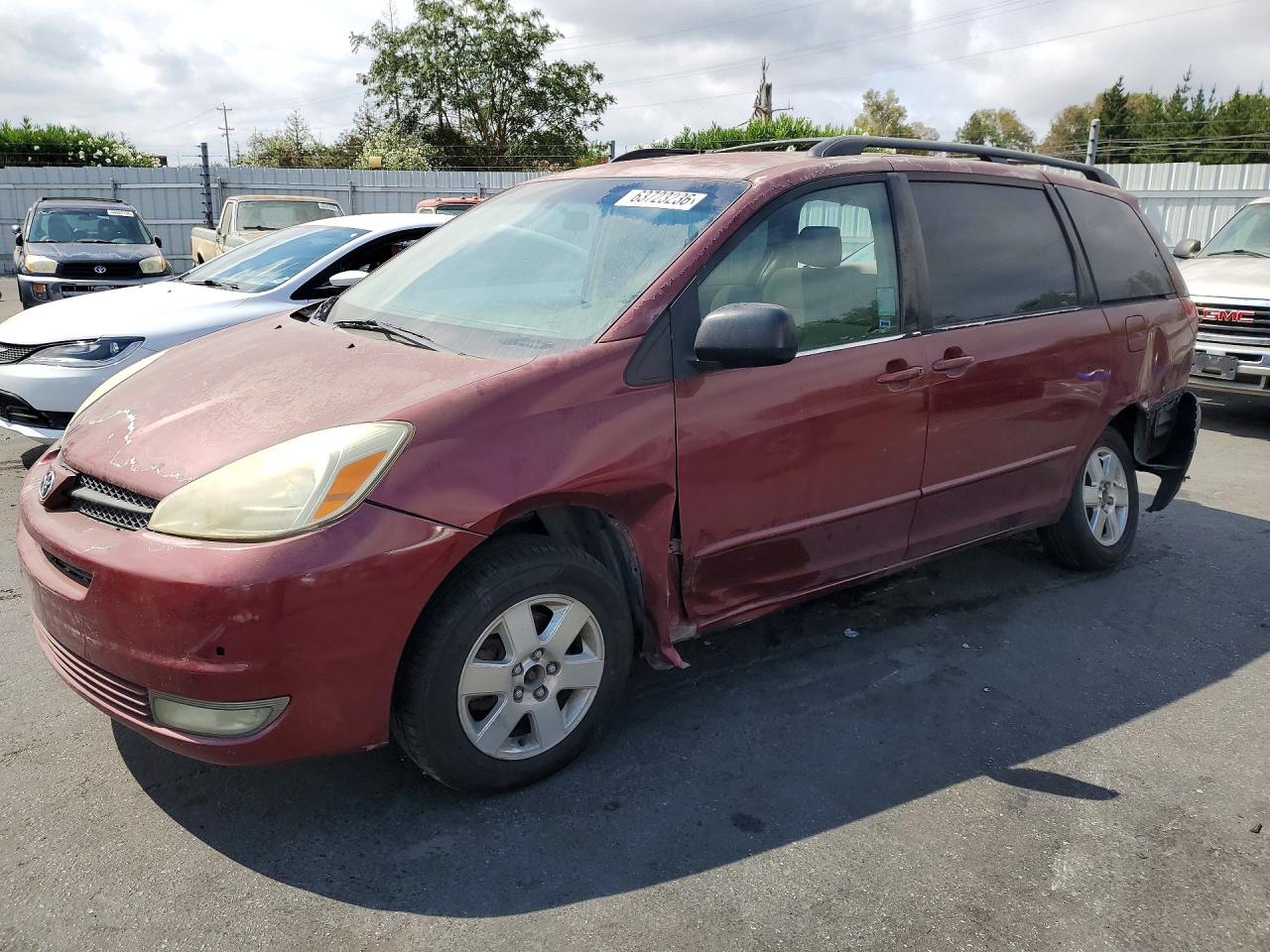 2004 TOYOTA SIENNA