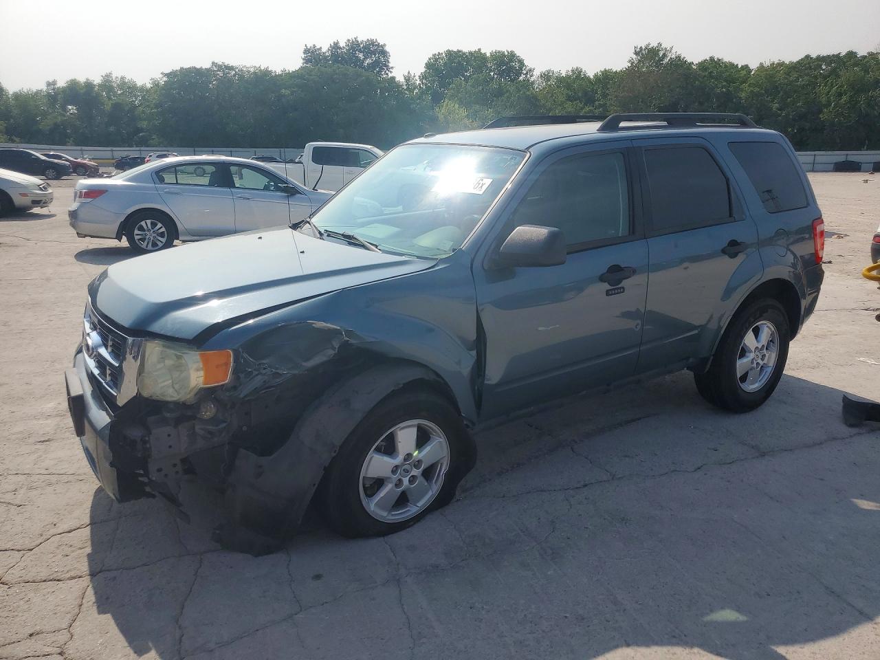 1FMCU0D71AKB28192 · 2010 FORD ESCAPE
