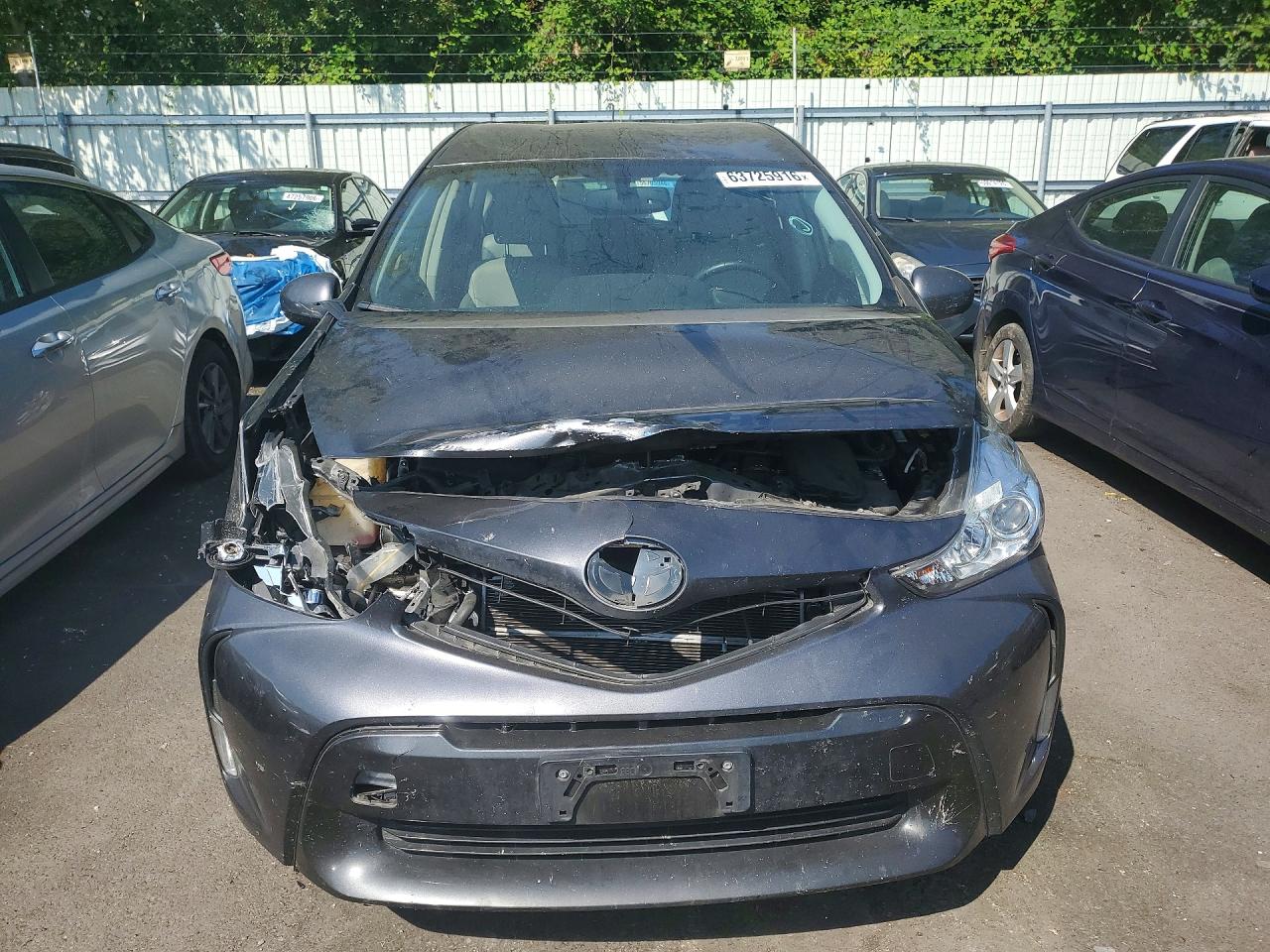 JTDZN3EU8GJ042460 · 2016 TOYOTA PRIUS V · 5/12