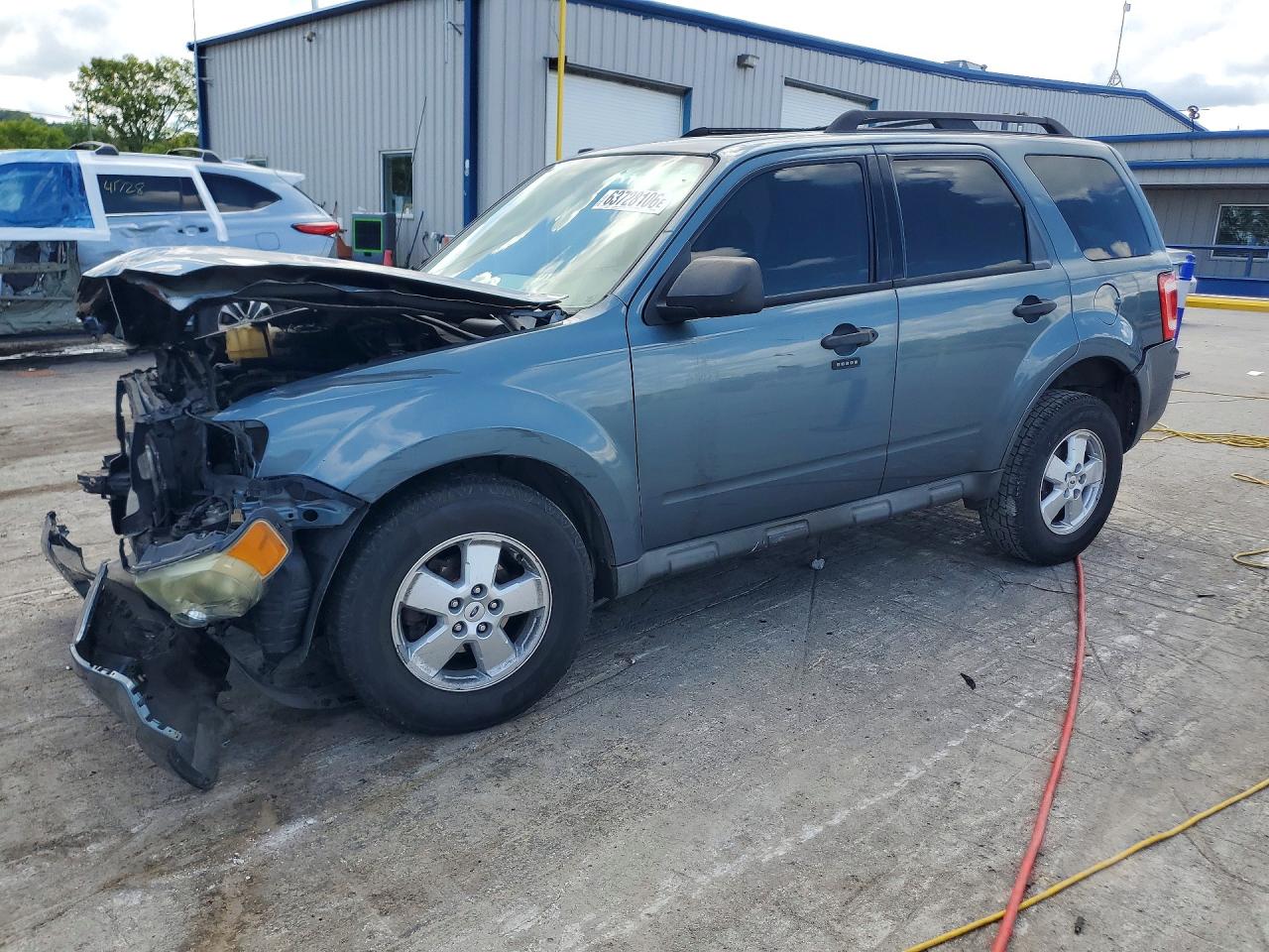 1FMCU0D70AKD19585 · 2010 FORD ESCAPE