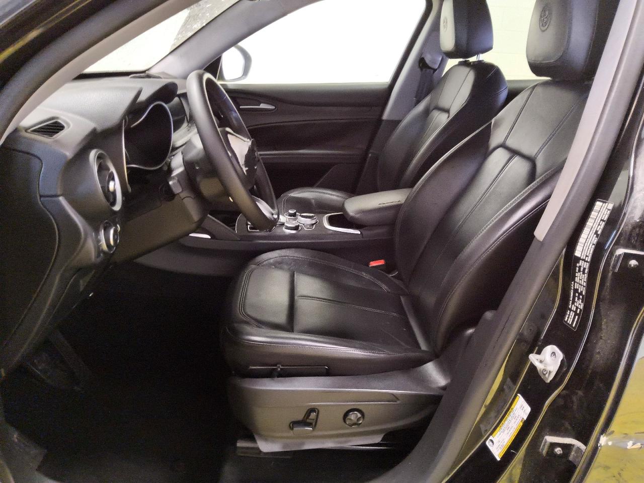 ZASPAJAN4L7C95070 · 2020 ALFA ROMEO STELVIO · 7/13