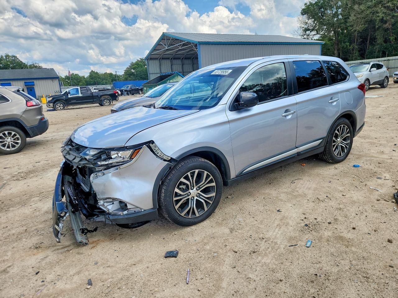 JA4AD2A32HZ014996 · 2017 MITSUBISHI OUTLANDER