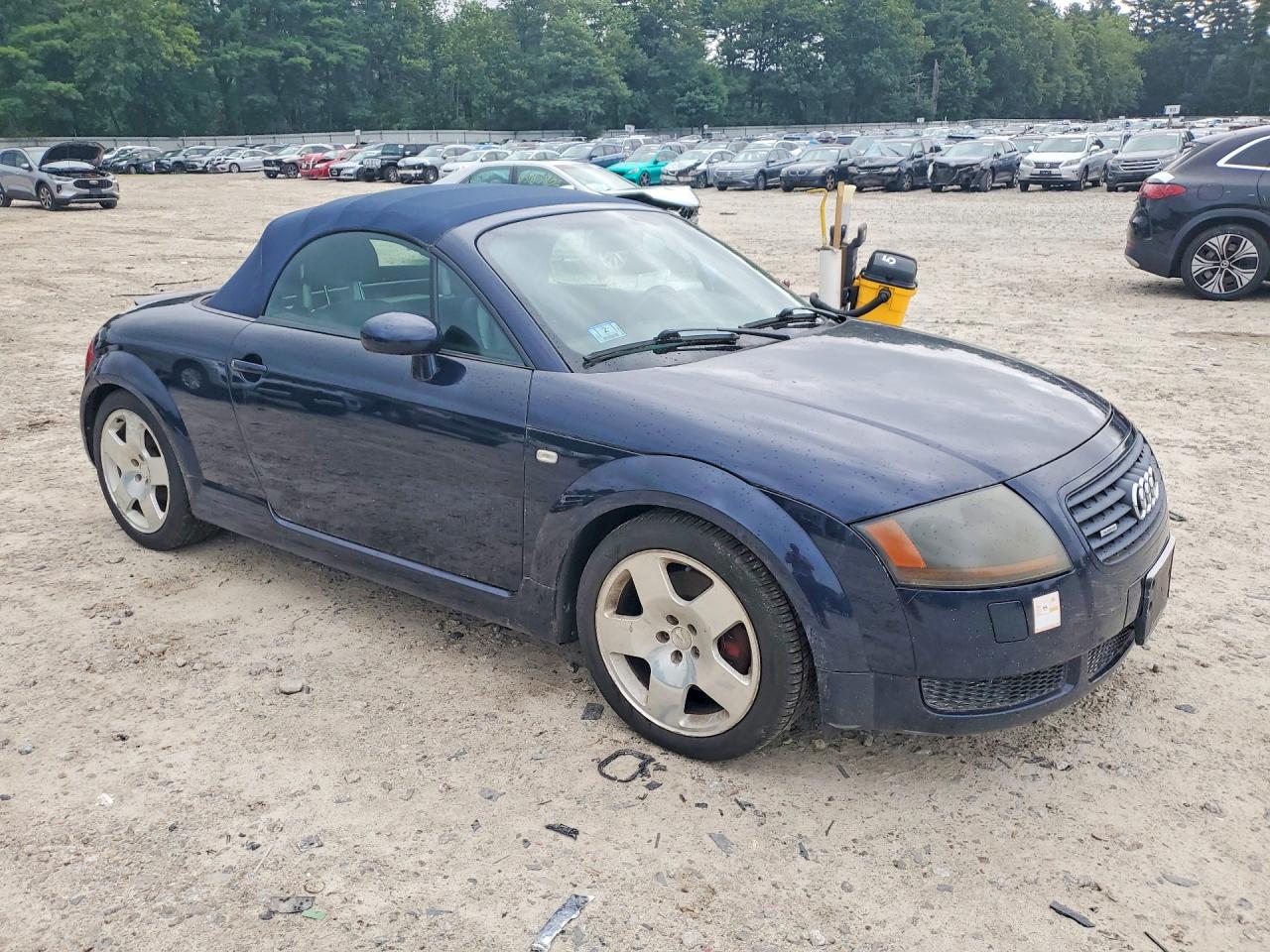 TRUUT28N821034081 · 2002 AUDI TT · 4/12