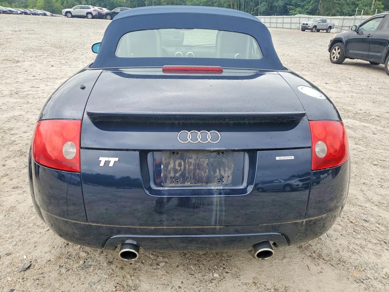 TRUUT28N821034081 · 2002 AUDI TT · 6/12