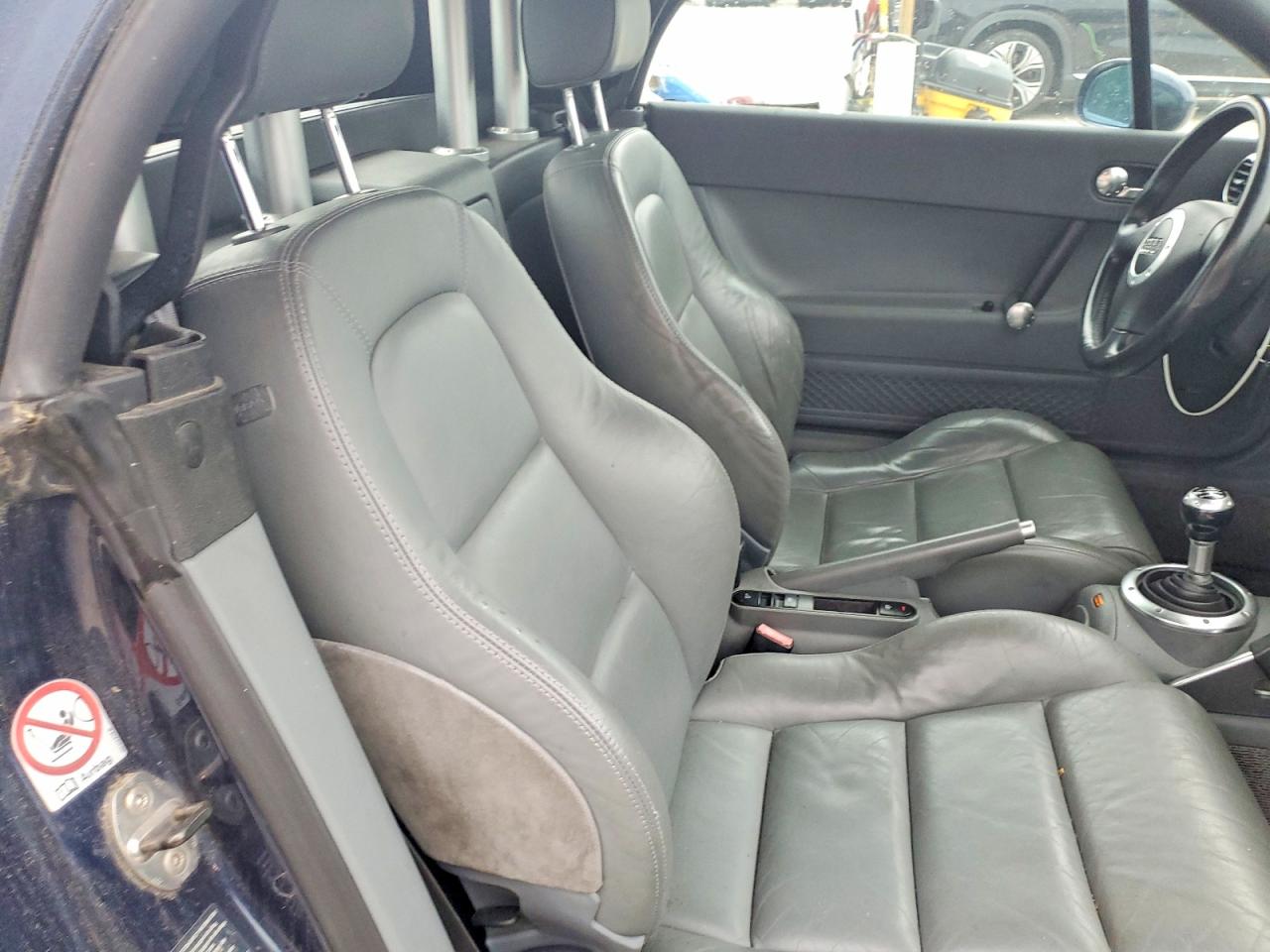 TRUUT28N821034081 · 2002 AUDI TT · 10/12