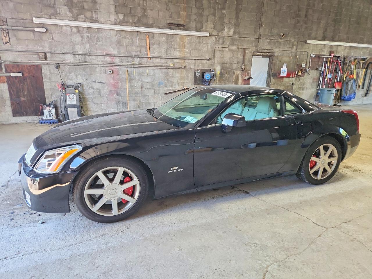 1G6YV34A555601569 · 2005 CADILLAC XLR