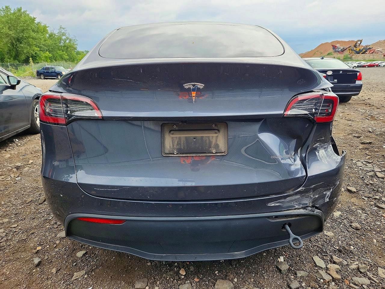 7SAYGDEE8PA036377 · 2023 TESLA MODEL Y · 6/13