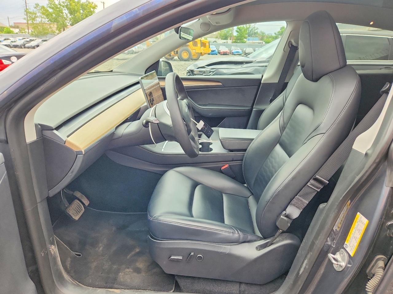 7SAYGDEE8PA036377 · 2023 TESLA MODEL Y · 7/13