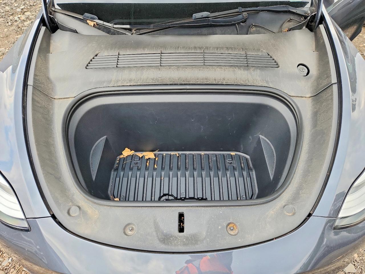 7SAYGDEE8PA036377 · 2023 TESLA MODEL Y · 11/13