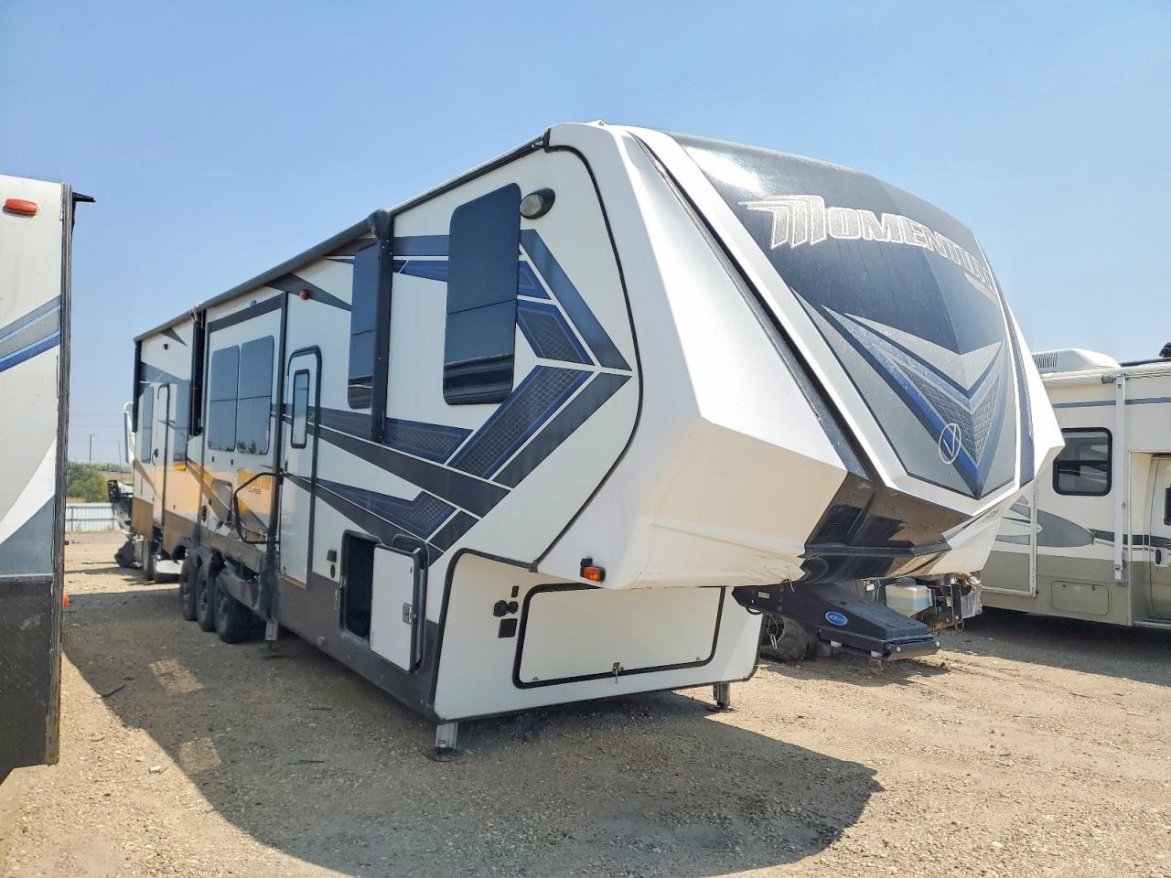 573FM4538K1113290 · 2019 GRAND DESIGN MOMENTUM