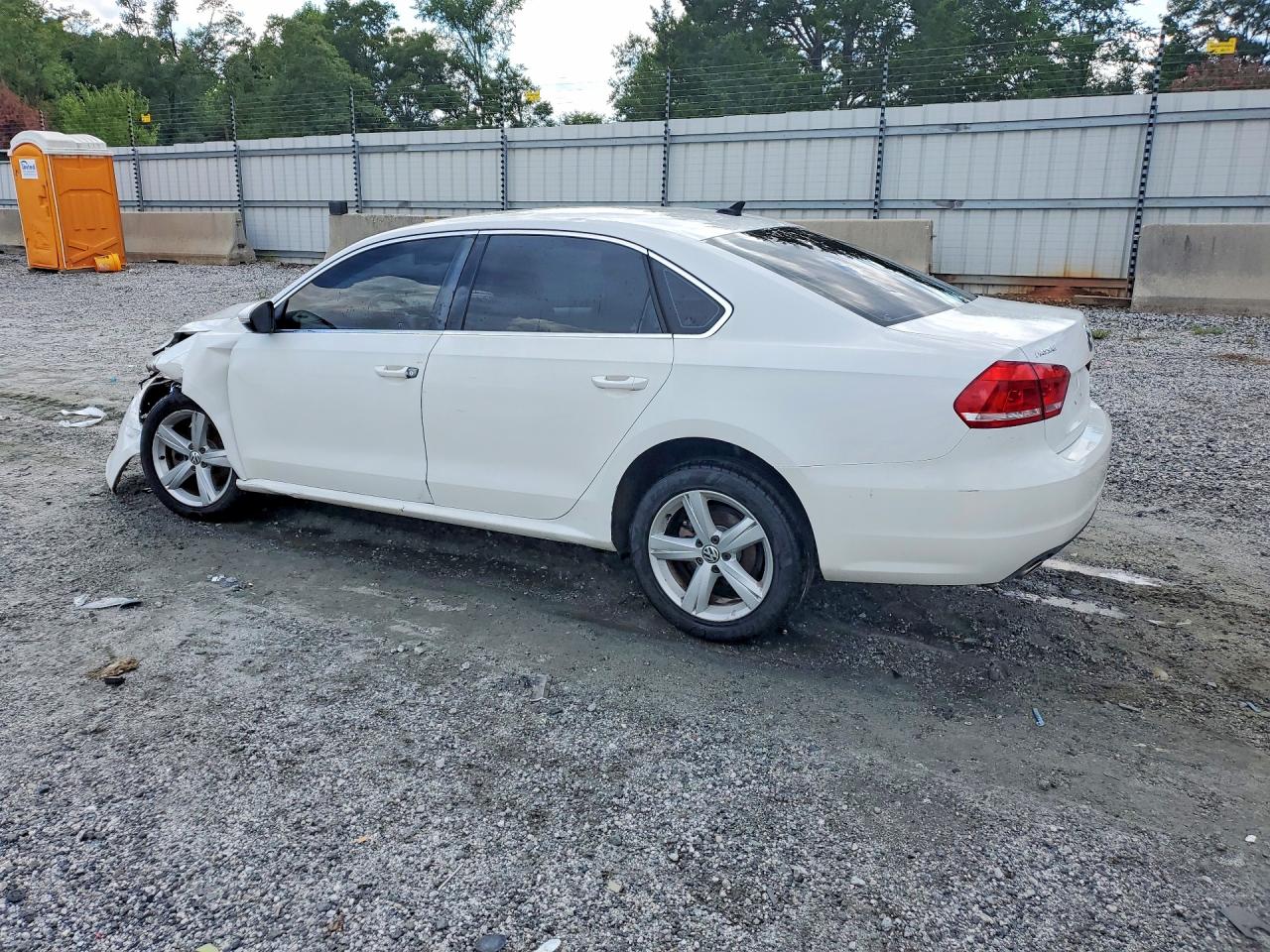 1VWBH7A32CC060672 · 2012 VOLKSWAGEN PASSAT · 2/12