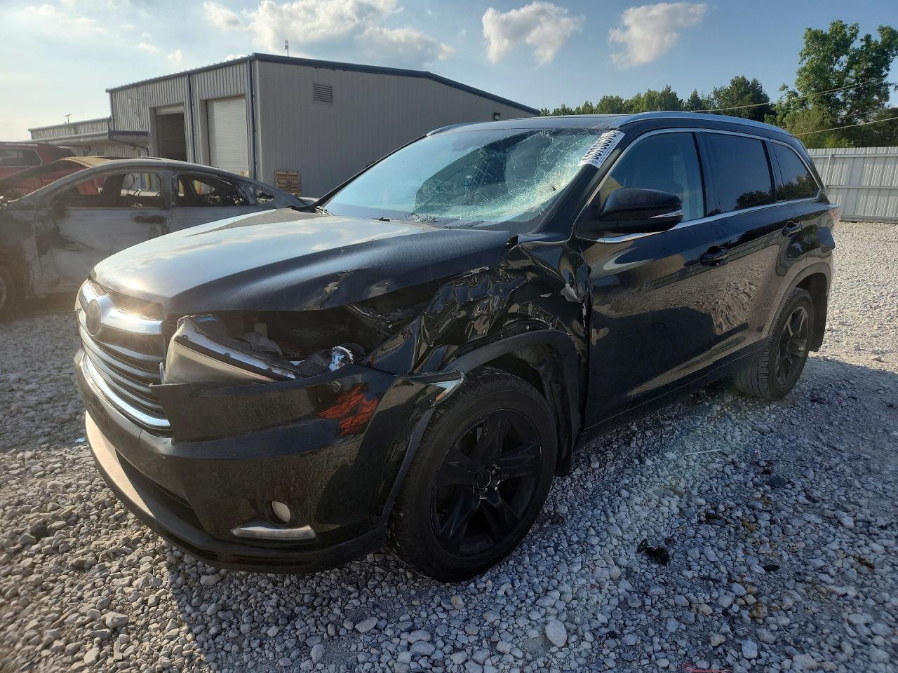 5TDDKRFHXFS114512 · 2015 TOYOTA HIGHLANDER
