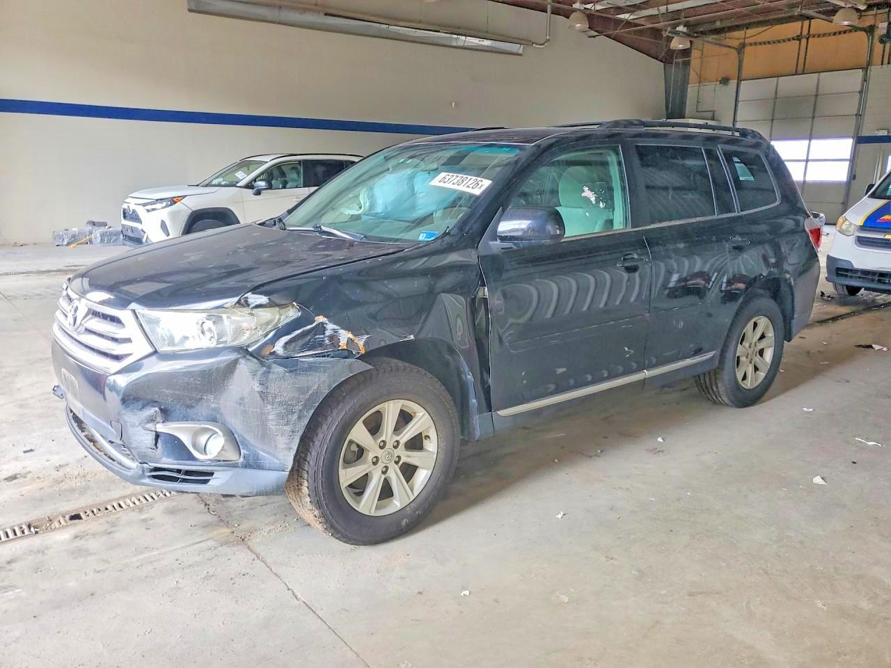 5TDBK3EHXDS206805 · 2013 TOYOTA HIGHLANDER