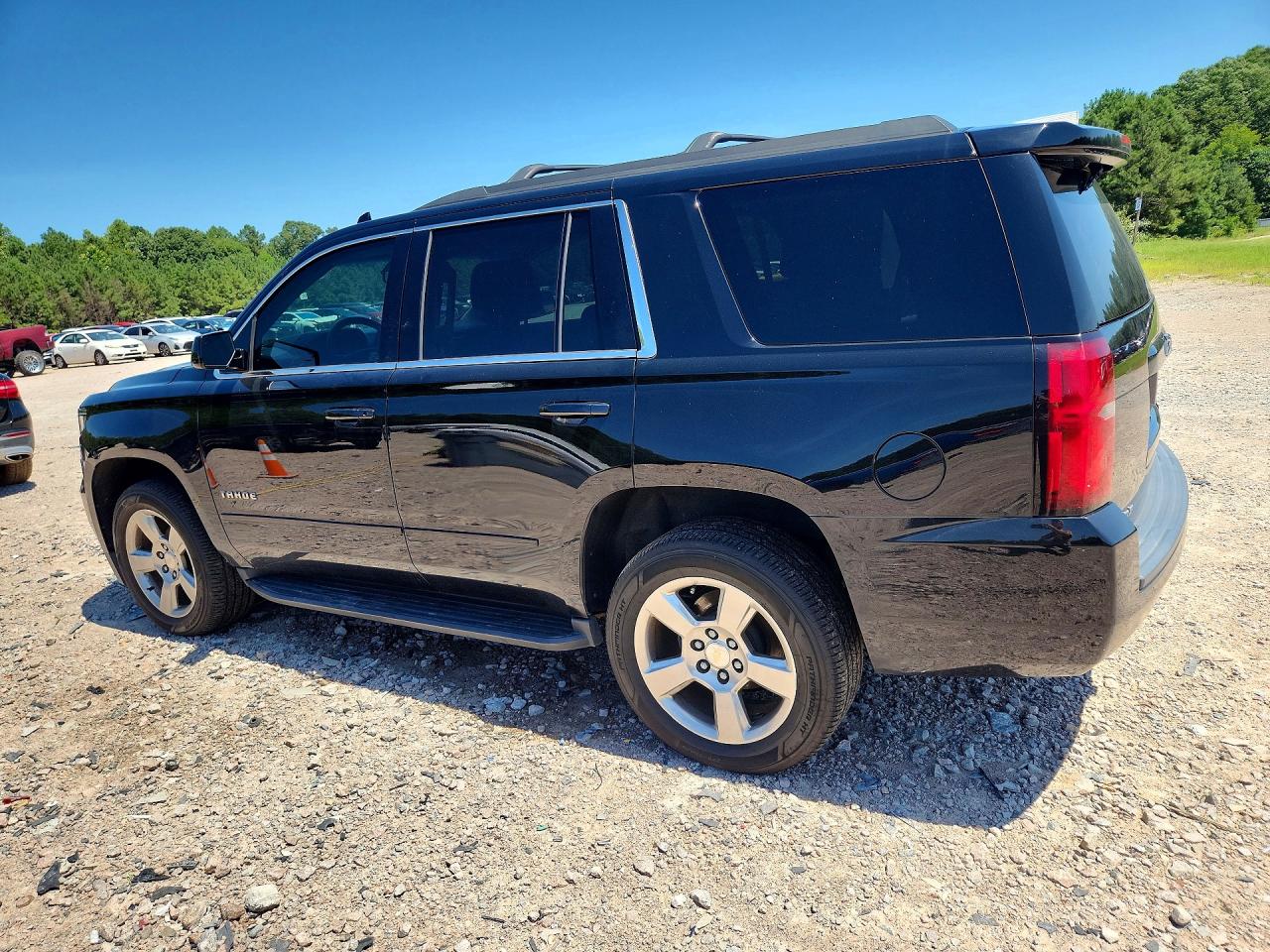 1GNSKAKC5JR337378 · 2018 CHEVROLET TAHOE · 2/13