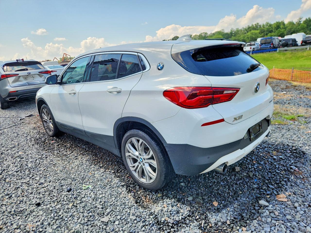 WBXYJ5C33JEF75786 · 2018 BMW X2 · 2/13